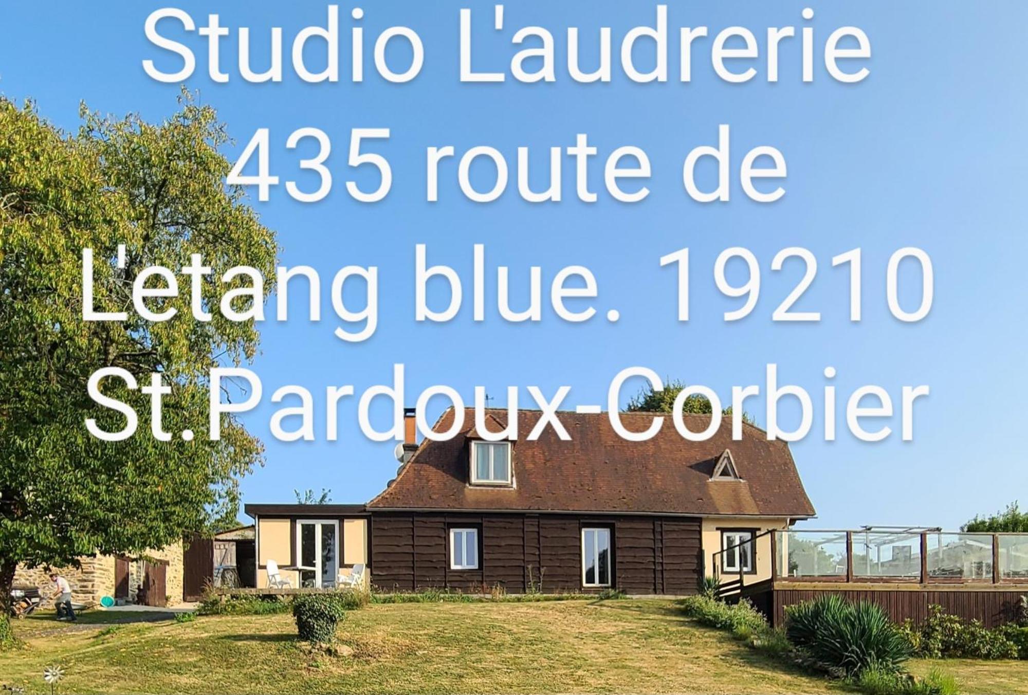 Studio L'Audrerie. Saint-Pardoux-Corbier Exteriör bild